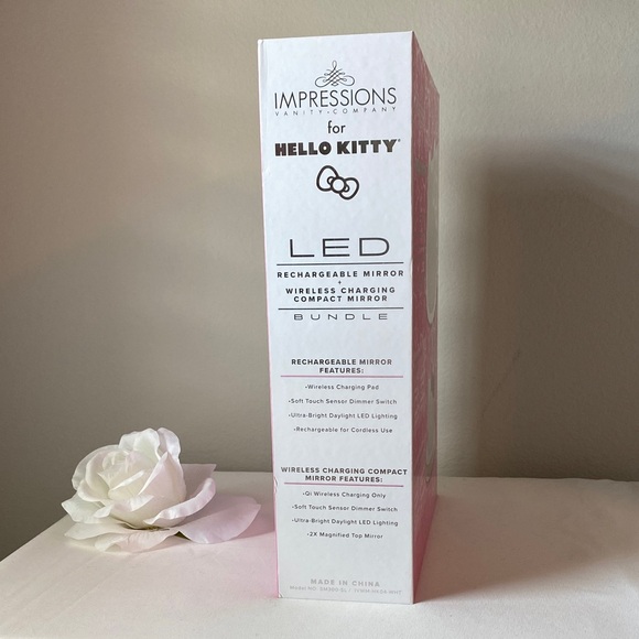 Hello Kitty LED Vanity Mirror - Picture 6 of 10